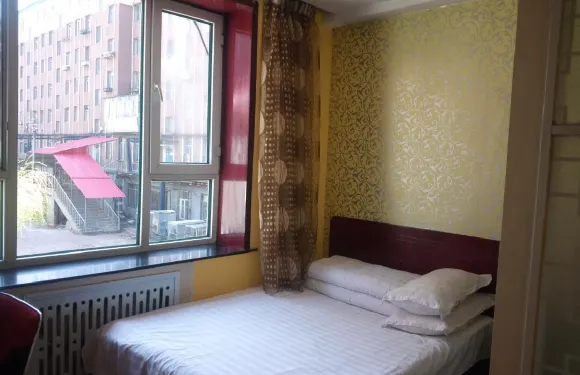 臨江喜洋洋時尚旅館