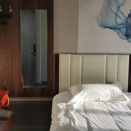 Shaotian Business Hotel