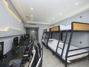 Changge Green SOLO E-sports Hotel