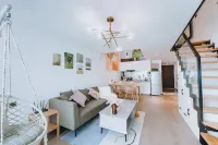Mixu Loft Holiday Apartment (Qingdao Taitung Pedestrian Street) Hotels in Qingdao