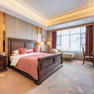 伊寧美景大酒店（六星街景區機場店） Rooms