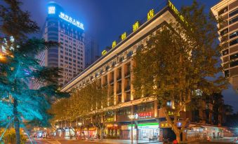 Theme Hotel (Chengdu Tianfu Square)