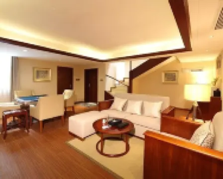 Tongjing River Hotel