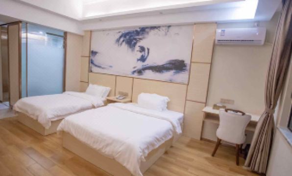 Luoding Luji Hotel