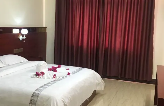 樂東陽光假日商務酒店