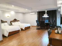 Walton Hotel