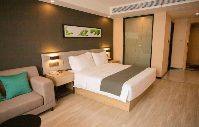 Runfu Smart Hotel (Jiefang Bridge)