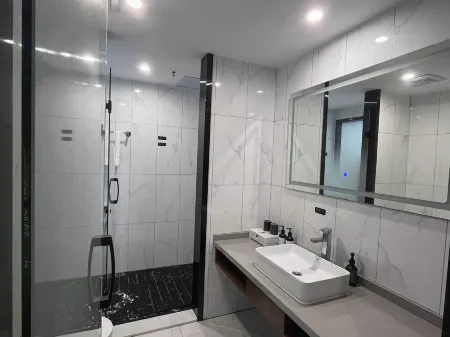 Durian Candy Hotel (Qianshan Citizen Square Branch)