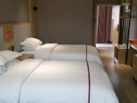 Chongyang Tianli Hotel Hotels in Chongyang