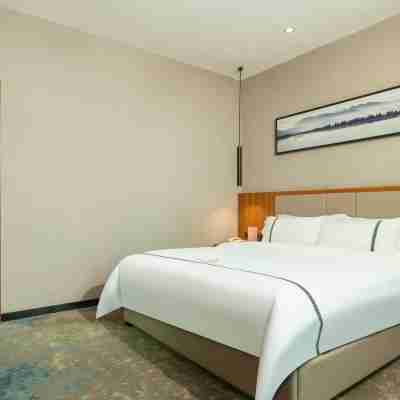 Lianjiang Sakura International Hotel Rooms