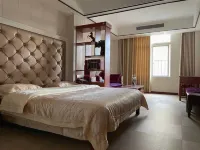 East to Hongtai Hotel