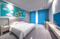 Zhongzhou International Hotel (Luohe Bell Tower Plaza)