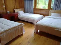 Leishan Nai Shrimp Farmhouse
