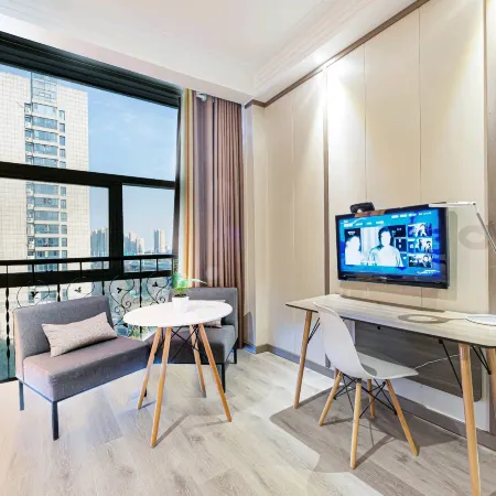 Thank Inn (Yancheng Qingnian Road Baolong Plaza)
