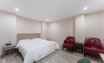 Yining Serviced Apartment (Ningbo Tianyi Square Drum Tower)