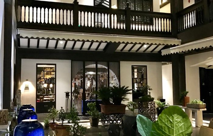 Moonlight Courtyard Hotel (Kunming Nanping Street and Near the train station)