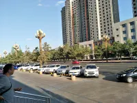 Karamay New Hotel - parking