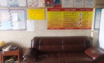 Suitetrails - Jimsar Family Business Hotel