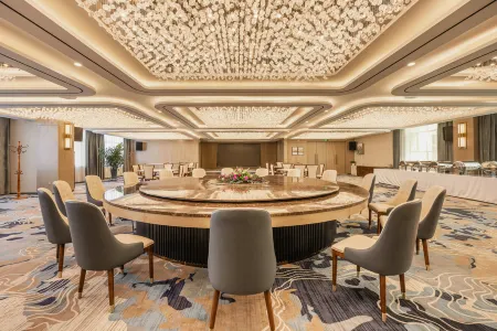 Puleihai Grand Hotel