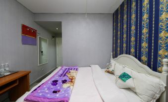 Shizong Shijia Express Hotel