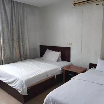 Happy Migratory Bird Family Hostel