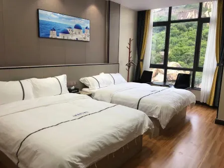 Taishan Yuepanwan Homestay Отели рядом с достопримечательностью «Langqin Bay»