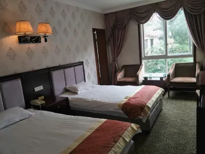 충칭 서호 시안팅 리조트 룽수이후 온천 주변 호텔