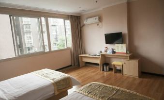 Zizhong Yijia Business Hotel