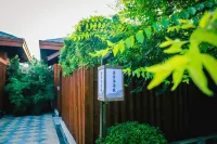 Hongrun Hot Spring Resort Hotel Hotels in 