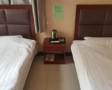 GUOWEI International Hotel Hotels in Luochuan County