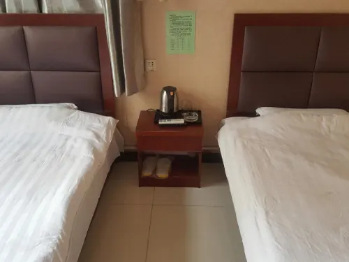 GUOWEI International Hotel Hotels in Luochuan