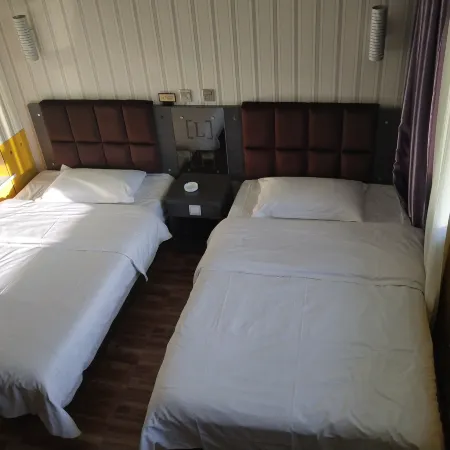 Changling Lantian Business Hotel