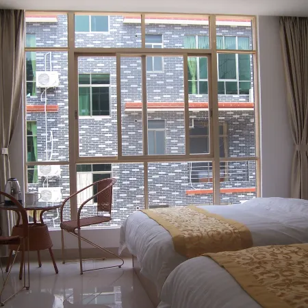 Danxia Mountain Twinkling Window Inn (Danxia Mountain Tourist Attraction Branch)