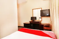 Yulin Longhui Business Hotel