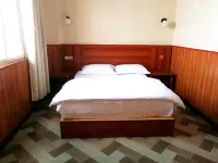 Pu'er Upstairs Hotel