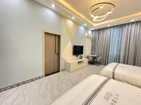 Qiaojia Liuliu Hotel