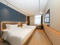 Elong Anyue Hotel (Suzhou Hanshansi Shantangjie) Hotels near Feng Bridge