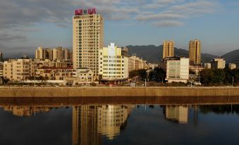 GreenTree Eastern Hotel (Jiaoling Shunlong)
