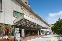 敦煌太陽ホテル 反弾琵琶像周辺のホテル