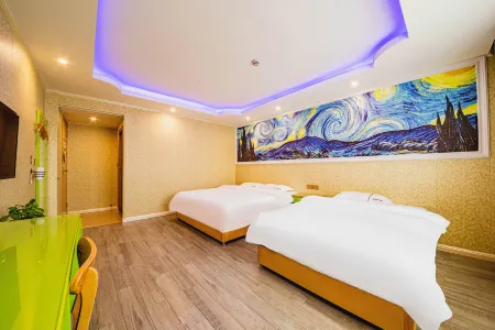 Zhongjiang BoYue Fashion Hotel