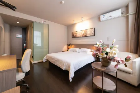 Jinjiang Inn Select (Xi'an Bell Tower North Street Metro Station)