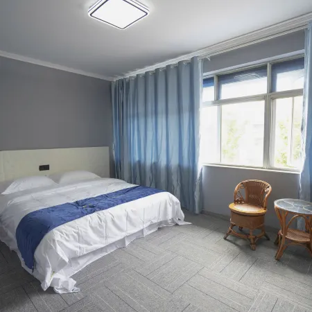 Guangde Zhongchao Theme Hotel