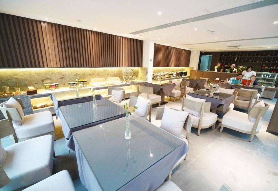 화리리위 호텔(시리 대학가 지하철역) 이미지