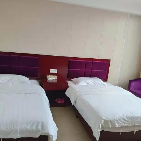 Ruijin Business Hotel