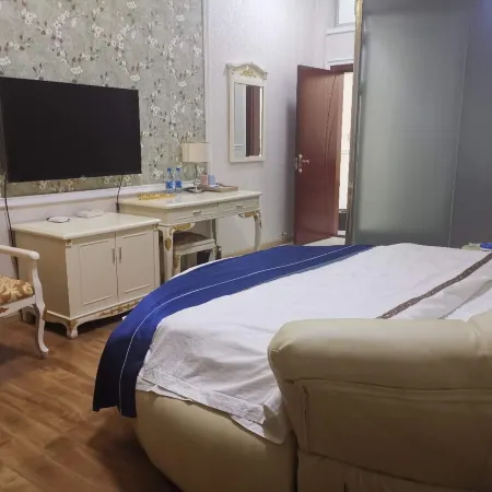Malipo Jinyuan Business Hotel