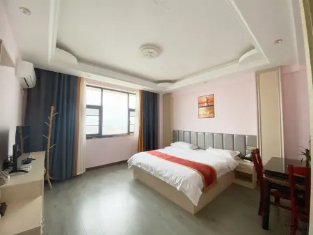 Tongren Ruijin Hotel Отели в г. Синьхуан