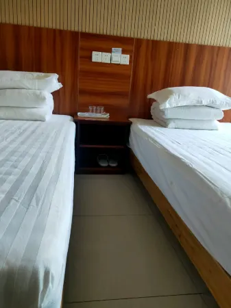 Bowen Hotel Отели рядом с достопримечательностью «Liujiafan Ancient Dwellings»