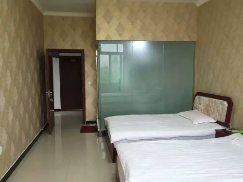 Ya'an Yujin Business Hotel