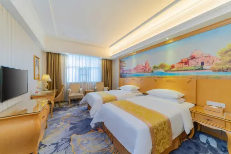 Vienna Hotel (Meizhou City Center)