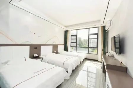 Muyang Fengqing Homestay (Tiantangzhai Branch) Отели рядом с достопримечательностью «Baima Canyon»